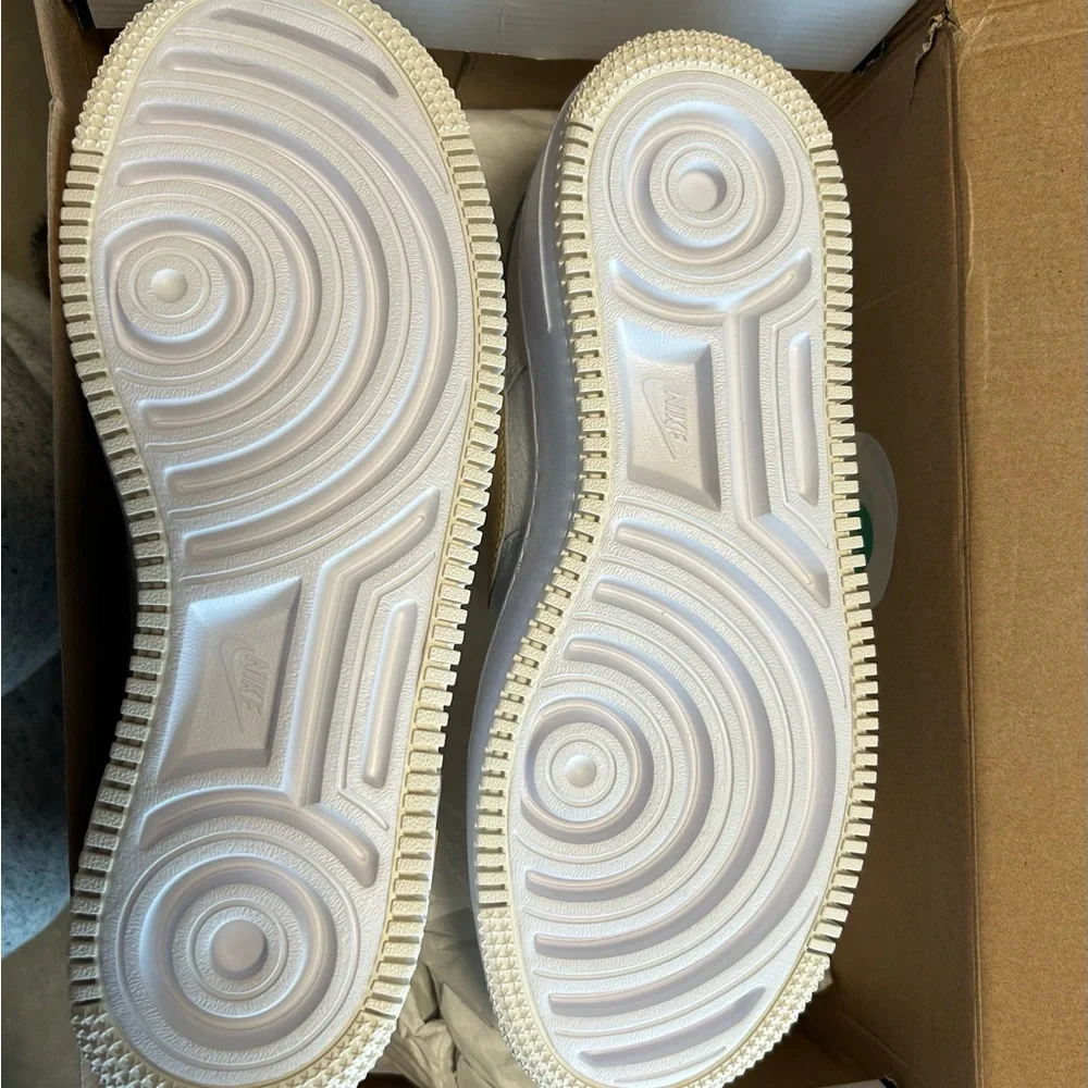 Nike Air Force 1 Sneakers - Picture 3 of 5